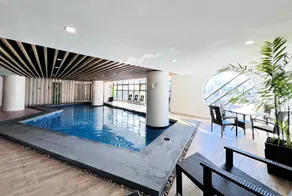 Sarrosa International Hotel and Residential Suites - Piscine