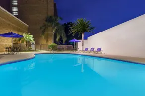 Wyndham Garden Monterrey Norte - Piscine