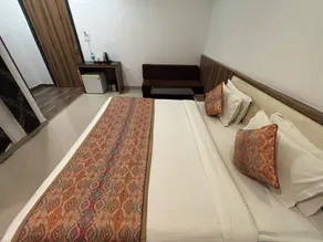 The Elegance Resort - Room