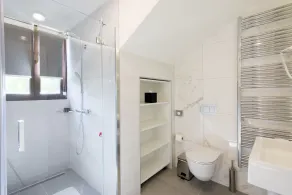 Hotel Gradska Cetinje - Baño