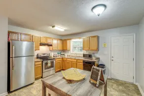3 Mi to Cherokee Reservoir: Blue Haven Bungalow - Interior