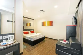 Hotel 81 Heritage - Room