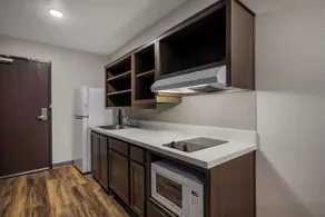 WoodSpring Suites Milwaukee - Menomonee Falls - Værelse