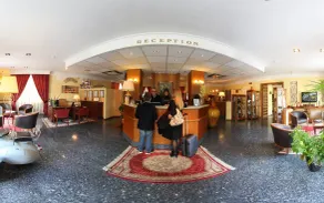 Hotel La Pace - Experience - Recepción