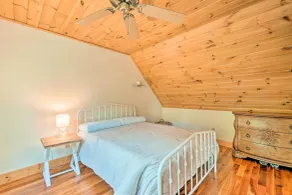 Stunning Vermont Cabin w/ Private Lake Access - Interiør