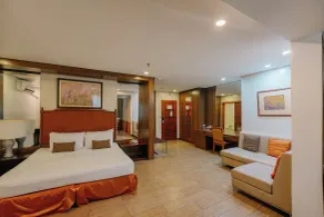 La Fiesta Hotel - Habitación
