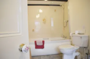 Keepers - Baño