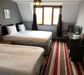 The Airman Hotel - Habitación