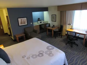 Best Western Plus Edmonds Harbor Inn - Habitación