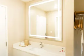 Super 8 by Wyndham Wickenburg AZ - Bathroom