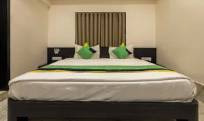 Treebo Oscar - Room