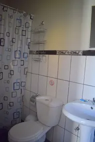 Mango Hostel B&B - Bathroom