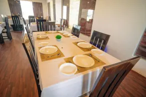 J60 Suites, Ashok Vihar - Near Netaji Subhash Place - Restaurante