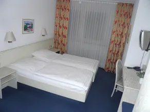 Hotel Görres - Room