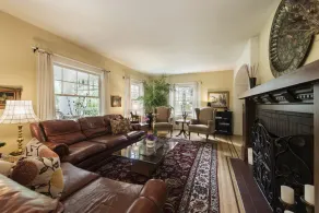 ThistleDown House - Hall