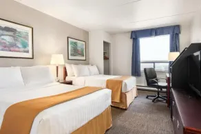 Emerald Hotel & Suites Calgary Airport - Værelse