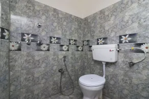 OYO 17171 Sandhya Guest House - Banheiro