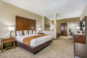 Aspire Hotel and Suites - Chambre