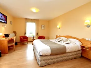 Logis Hotel Spa Restaurant Le Provence - Zimmer