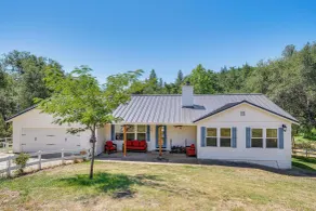 10 Mi to Folsom Lake: Tranquil Family Getaway - Innvendig