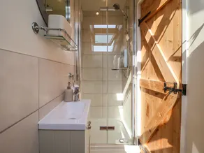 Admiral Cottage - Bathroom