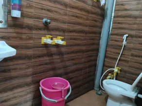 Kishan Home Stay - Bathroom