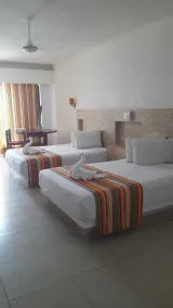 Pelicano Inn Playa del Carmen - Beachfront Hotel - Room