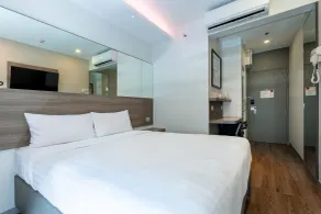 Easy Planet Bangkok Surawong - Chambre