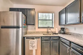 Near Lake Granby: Grand Lake Townhome w/ Views - Intérieur