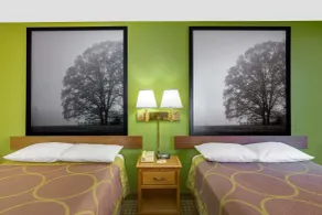 Super 8 by Wyndham Radford VA - Chambre