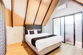 RedDoorz at Pondok Palma Villa - Chambre
