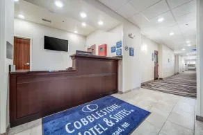 Cobblestone Hotel & Suites - Cozad - Resepsjon