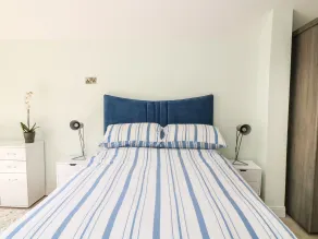 Byghan Thornton - Habitación