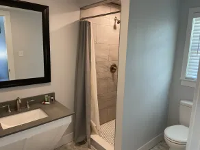 Elk Rapids Lakeshore Inn - Badeværelse