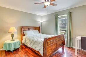 Houston Home w/ Screened Porch, Near Sugar Land! - Værelse