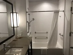 Country Inn & Suites by Radisson, Flagstaff Downtown, AZ - Salle de bain
