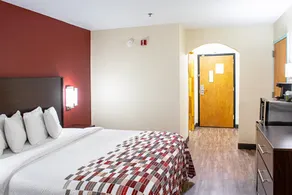 Red Roof Inn & Suites Middletown - Franklin - Chambre
