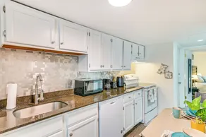 Walk to Downtown Albany: Ten Broeck Triangle Apt! - Innenbereich
