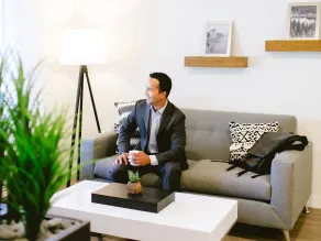 WoodSpring Suites Seattle Everett - Coin salon dans le hall