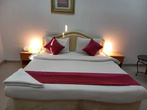 Savoy Inn Hotel Apartments - Room