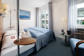 Hotel Baseler Hof - Room