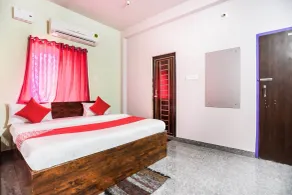 Oyo 43512 Bijaya Palace - Room