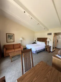 Lodge at Lake Guntersville State Park - Room