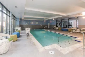 voco The Clair Cincinnati Downtown by IHG - Piscine