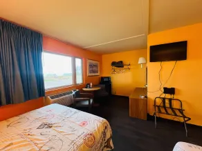 Silver Sands Hotel RV Park - Room