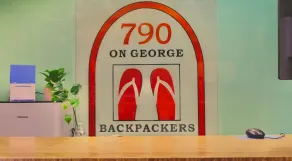 790 on George Backpackers - Receção