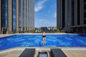 Pullman Shishi Mattison - Pool