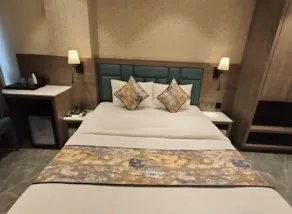 CAPITAL O75414 Hotel Dream Residency - Chambre