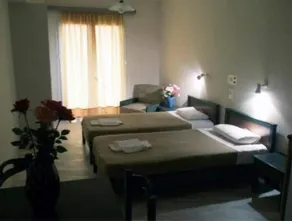 Mythos Beach Hotel Apartments - Habitación