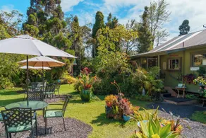 Volcano Artist Cottage - Restaurant